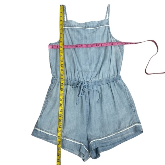 Cloth & Stone Size Small blue chambray shorts romper playsuit - Picture 3 of 8